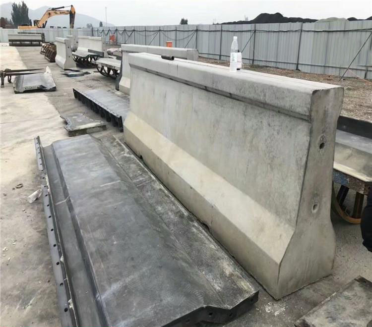 公路隔离墩华体会登录入口